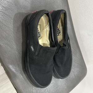 Vans Classic Slip-On Black/Black Skate Shoes women’s size 7
